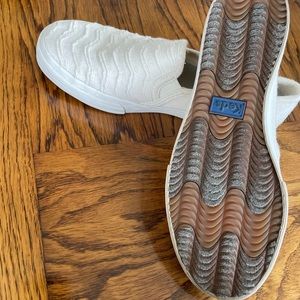 Keds size 7